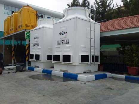 نصب برج خنک کننده در شرکت پارس پلاست